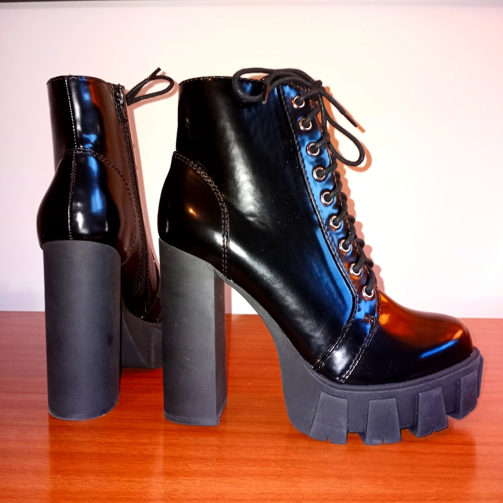 Lace up chunky platform booties
